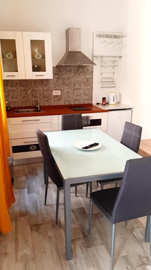 Domo In Terranoa, Old Town Apartment Олбия Екстериор снимка